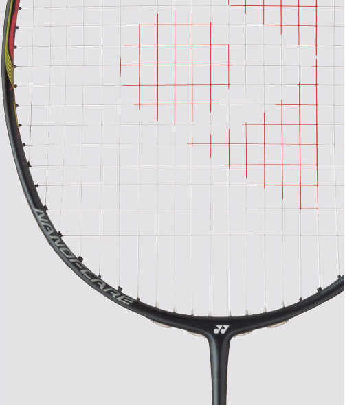 Yonex Nanoflare 800 Black/Gold (4UG5) badminton racket kopen